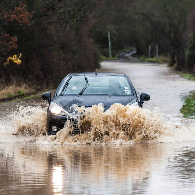 Monsoon off-roading tips

SUV off-road modifications
Off-road SUV service in Delhi
Monsoon car care
Big Toy Automotive